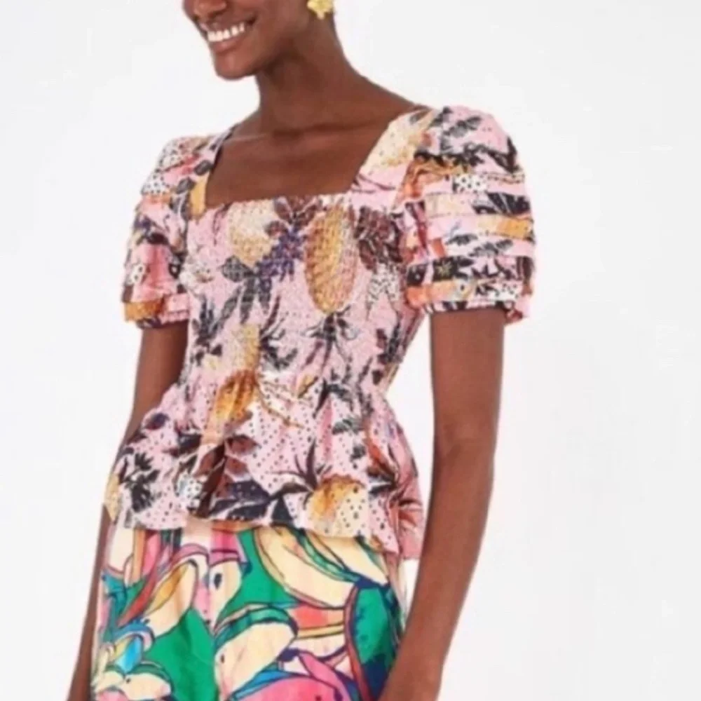 FARM Rio Pink Floral Smocked Puff-Sleeve Blouse